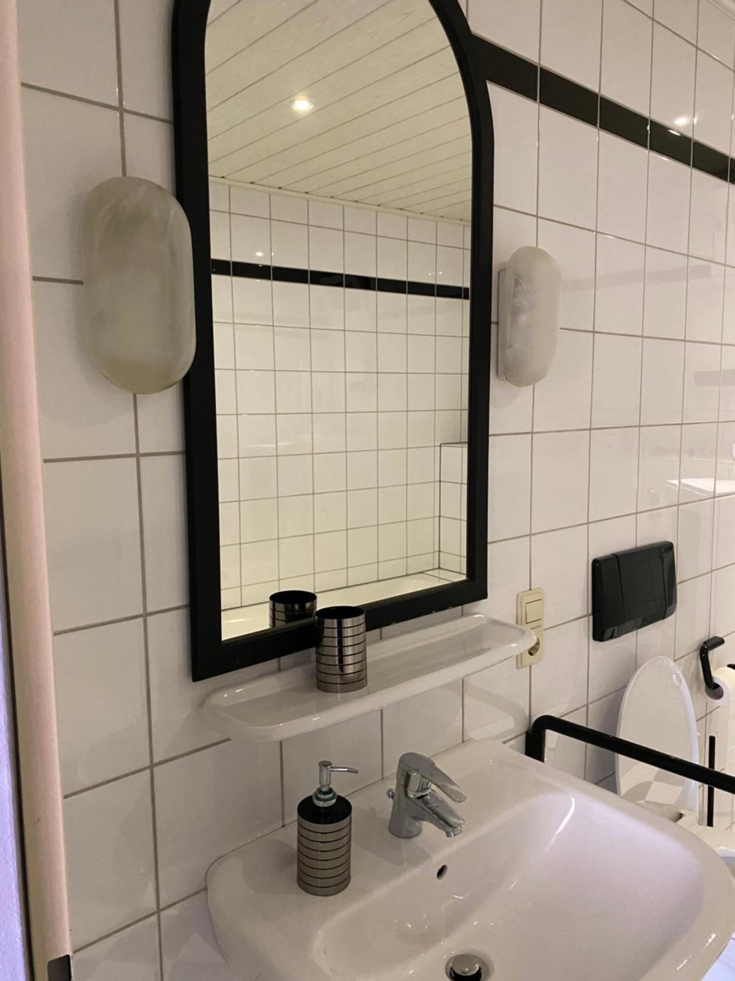 Ferienwohnung Zentral An Der Moselpromenade Zell Eksteriør billede